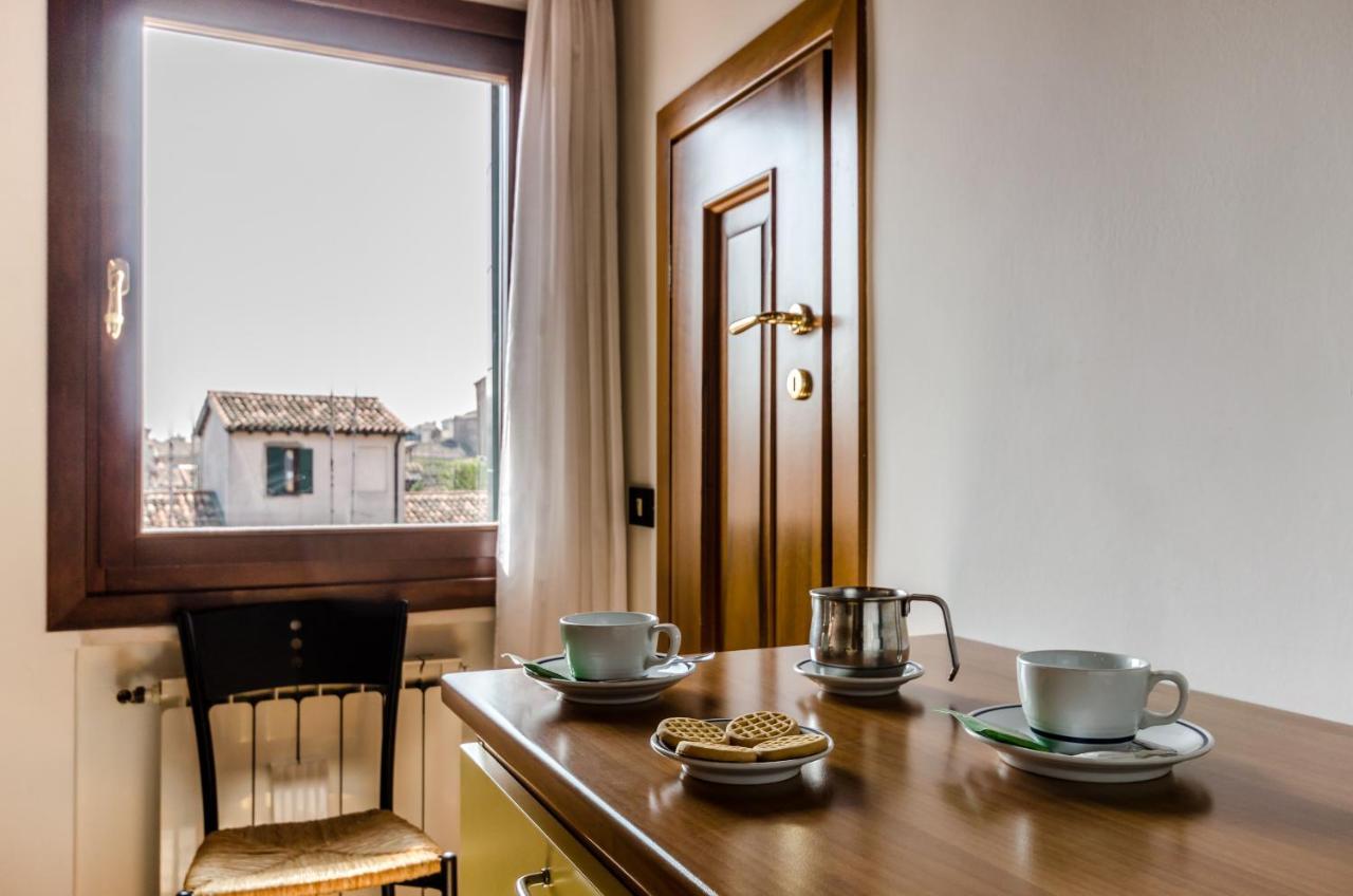 Hotel Ariel Silva Венеция Экстерьер фото