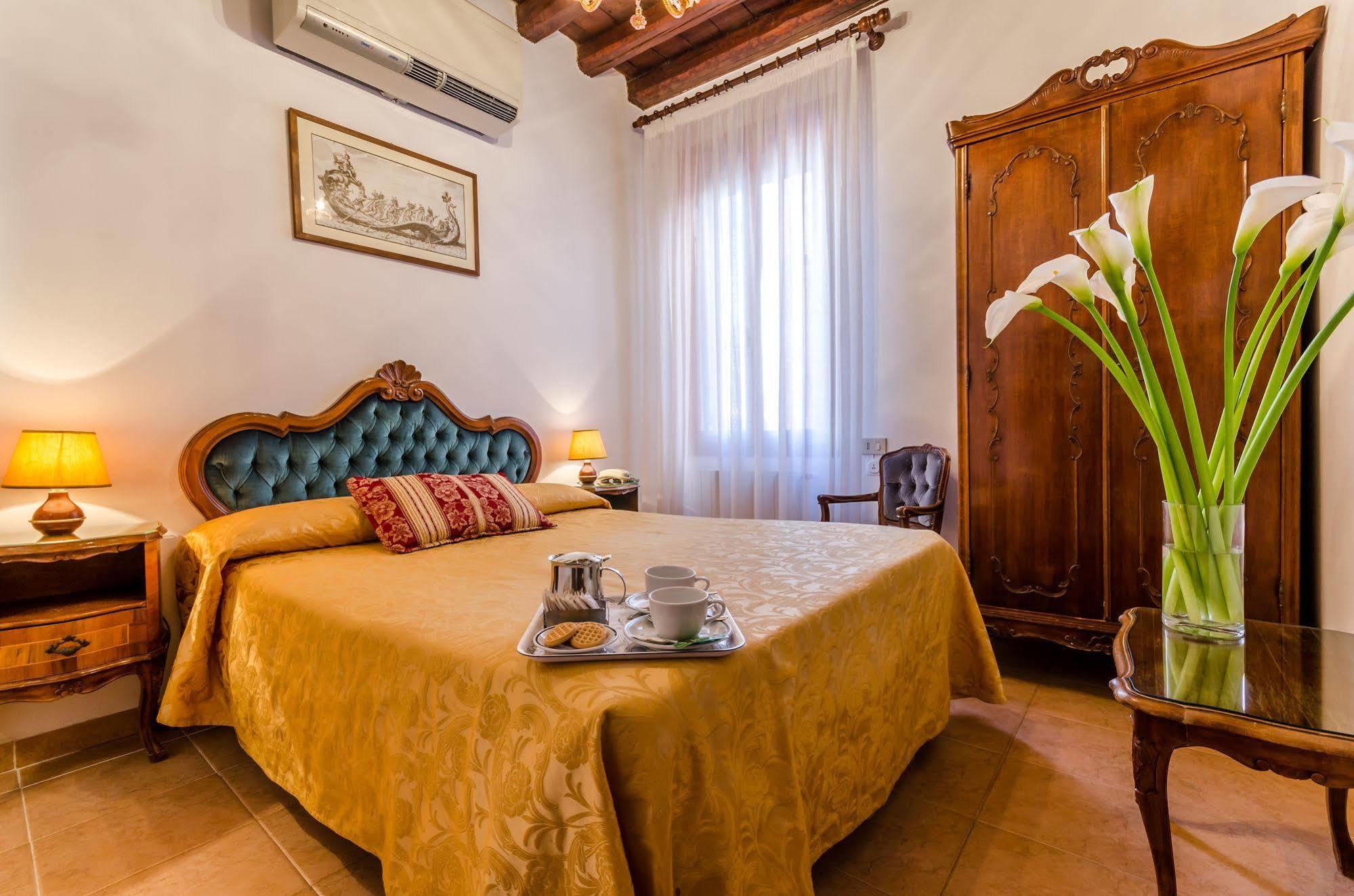 Hotel Ariel Silva Венеция Экстерьер фото